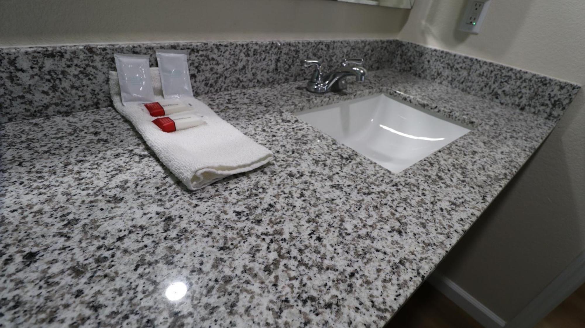 Royal Inn Cochran Екстер'єр фото
