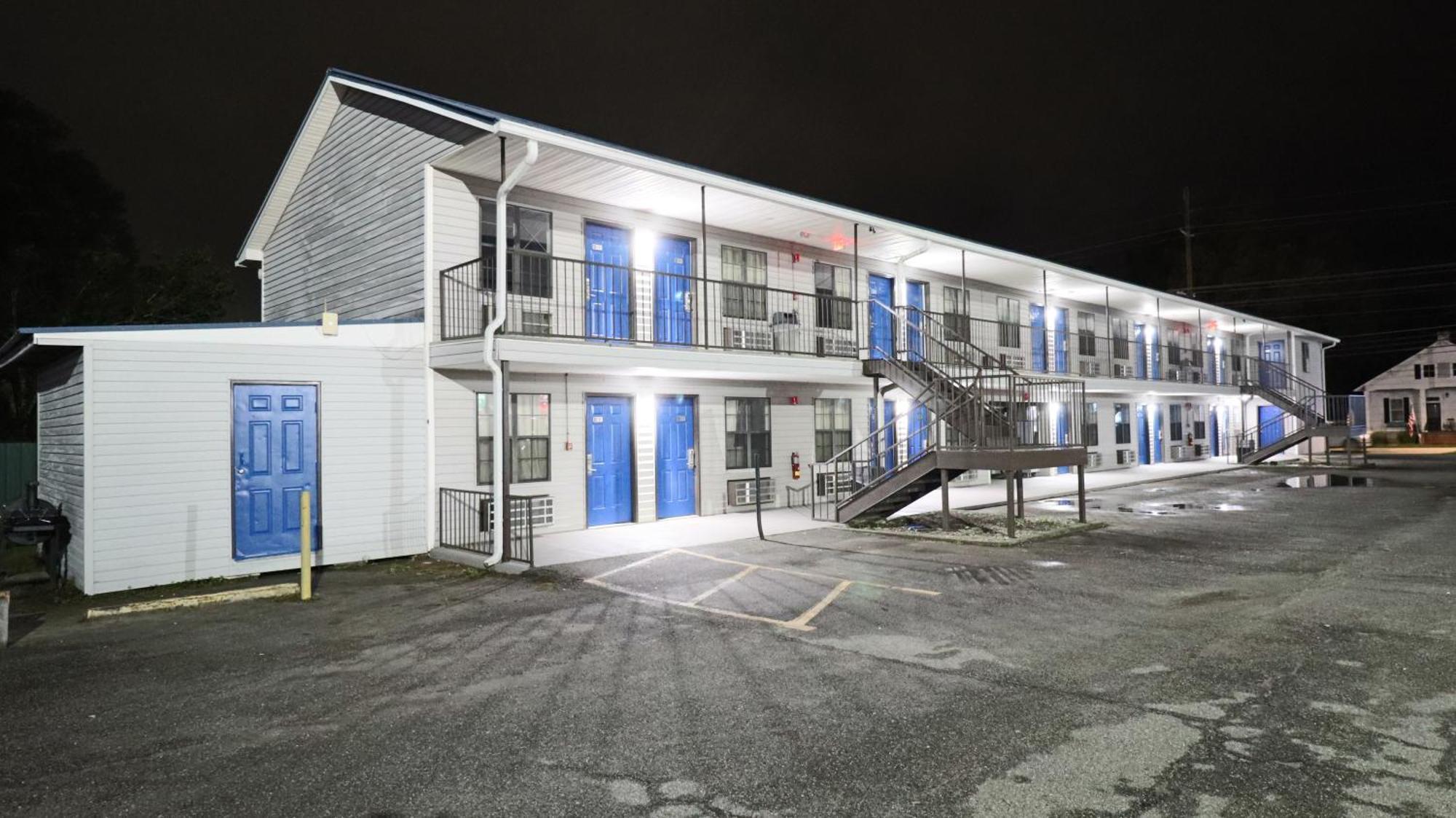 Royal Inn Cochran Екстер'єр фото